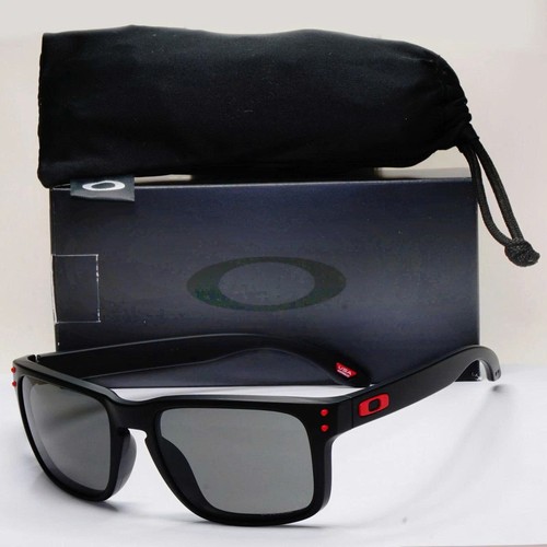 Oakley holbrook matte black - oakley,